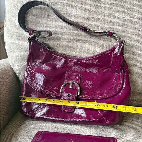 Coach F19709 Patent Leather Shoulder Bag and Wallet Set - Picture 2 of 9